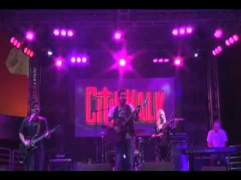 Miracles (Live Acoustic) - David Gielan - Live at Universal Citywalk - Universal City, CA 8-13-10