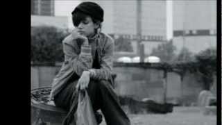 Efecto Mariposa-Sola LETRA