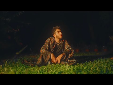 Yashraj, Manïn - Farzi Ghalib [Official Music Video]