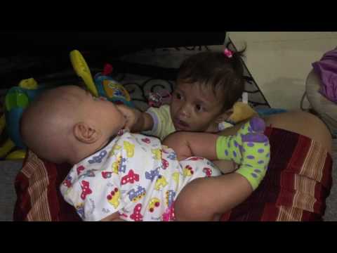 8/10/16 Nur Aakifah Zara disturbing Nik Aushaf Zuhaily