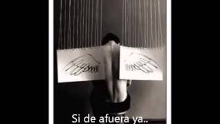 Ángel con campera Music Video