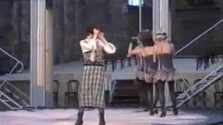 Pia Douwes - Don&#39;t tell mama