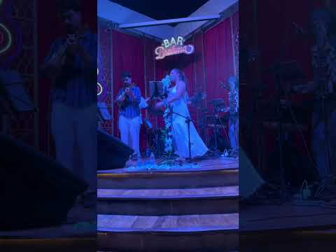 A noite em São Paulo no Bar Brahma #valmirpaesdesignfloral #brahma #saopaulo