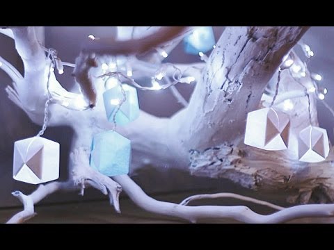 DIY origami garland – HOLIDAY DIY!
