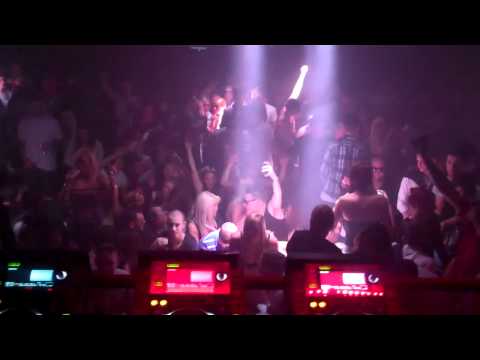 Tim Cullen drops 'DISCOBOMB' (Sit-Down) @ Ministry Of Sound w/ Laidback Luke