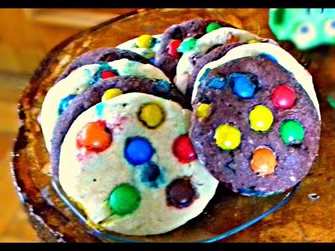 Biscotti con confetti colorati di cioccolato | Ricette dolci con Kammellia