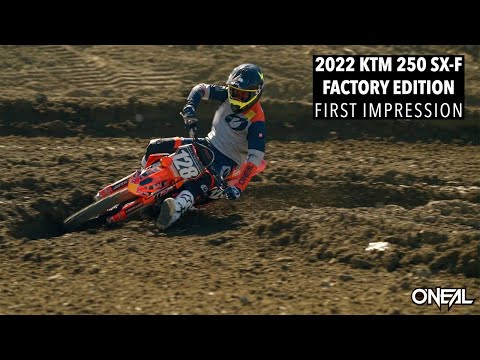 FIRST LAPS on the 2022 KTM 250 SX-F Factory Edition!