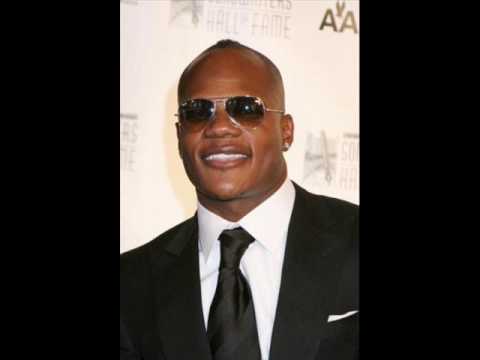 Sean Garrett ft. Plies - Lay U Down