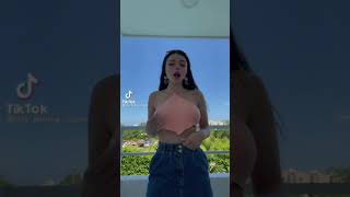 青い空　揺れる山　#shorts  #highlights  #おっぱい