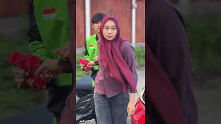 Download lagu Ketulusan cinta #shorts mp3 Download lagu Ketulusan cinta #shorts mp3