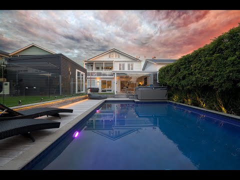 Luxurious Modern Villa in MT Eden