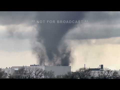 04-26-2024 Lincoln, NE - Close Range Tornado