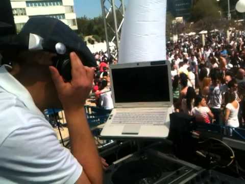 Afficoman drops Bad Gal by Savage Skulls & Douster ft Robyn