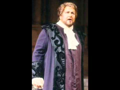 Ben Heppner Sings "Di Quella Pira," From Verdi's Il Trovatore