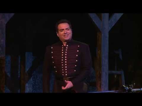 O|A EXCERPTS: Rigoletto - Gianluca Terranova performs La Donna è Mobile
