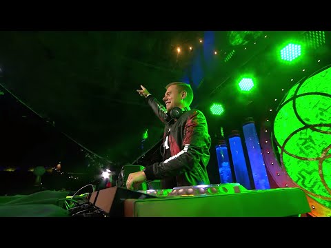 Armin van Buuren live at Tomorrowland 2016