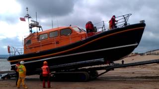 Shannon Lifeboat trials recovery at Exmouth