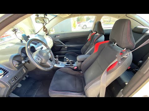 2005-2010 Scion tC installing Subaru BRZ/Scion FRS seats.