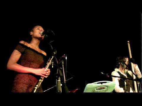 Po' Girl - Shake Sugaree / Gone & Pawn (Elizabeth Cotten Cover) (Live At Hebden Bridge - 30/05/10)
