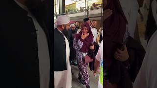 Download lagu Girl Become Emotional After Seeing Maulana Tariq Jameel Sahab #shorts #trending #youtubeshorts #new mp3