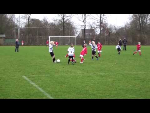 VV Niekerk E3 - VV Roden  E6M