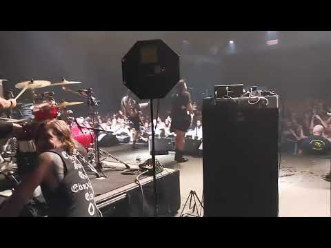 NOFX - 72 Hookers live at Punk In Drublic Tours 26/05/22