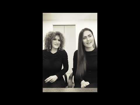 Toñi Nogaredo Y Sandra Zarzana.