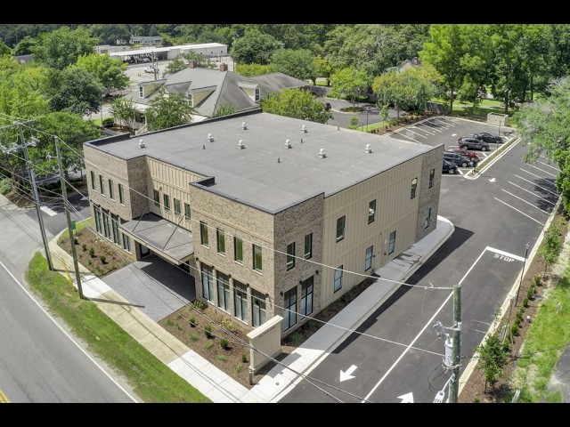 204 North Cedar