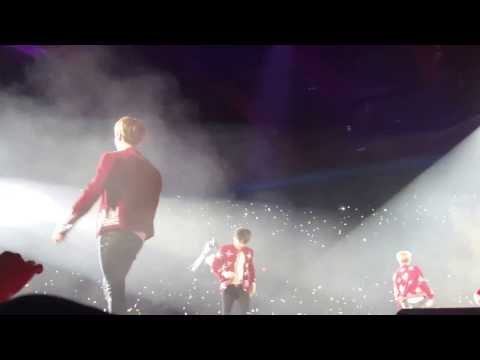 170329: BTS Wings Tour in Chicago - Danger