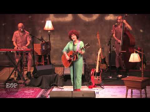 Carsie Blanton "Party At The End Of The World" [live] @ Eddie Owen Presents