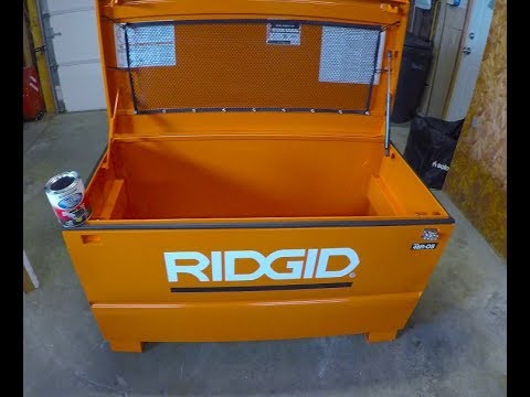 How does the RIDGID Jobsite Box Lock with a recessed Masterlock