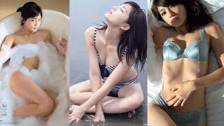 川口春奈 セクシー水着グラビア画像集。写真集では泡風呂ヌード、セミヌード、水着姿、下着姿を披露！胸チラ谷間がエロいショットも！ kawaguchi haruna