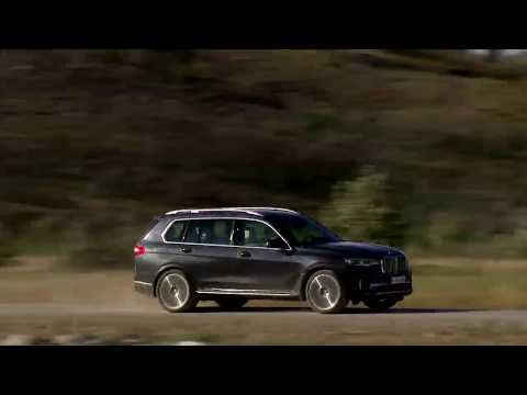 The first-ever BMW X7: Driving Scenes Off-Road