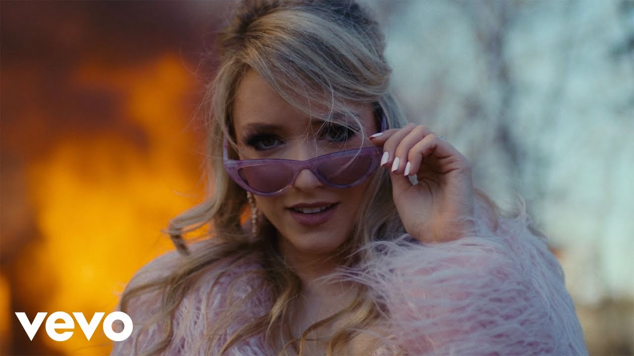 Emily Ann Roberts — He Set Her Off