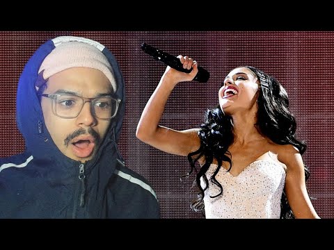 FIRST TIME REACTING to Ariana Grande's Best Live Vocals