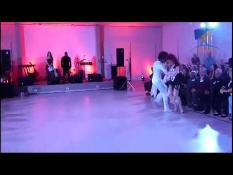 Baila Mundo - Gabriel Silva e Taís Benite (Dança Porto Alegre 2013)