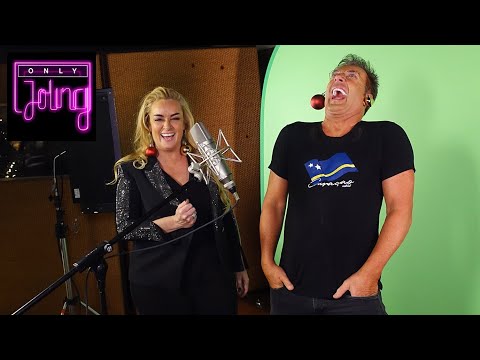 ACHTER DE SCHERMEN BIJ DE ALL YOU NEED IS LOVE KERSTSPECIAL - Gerard Joling - Only Joling