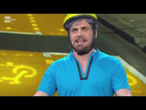 Il ciclista - Francesco Albanese - Made in Sud 04/04/2017