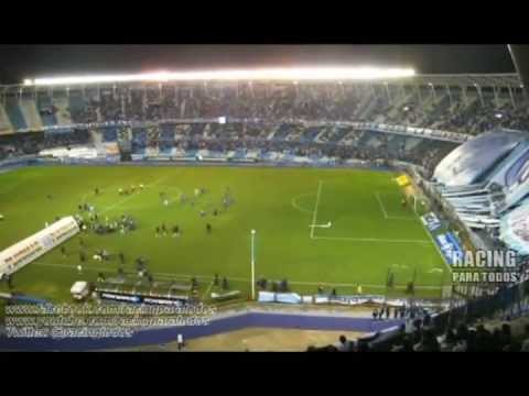 Racing 0 - Arsenal 0 (Torneo Inicial 2012 - 11/11/12) La salida del equipo a la cancha.