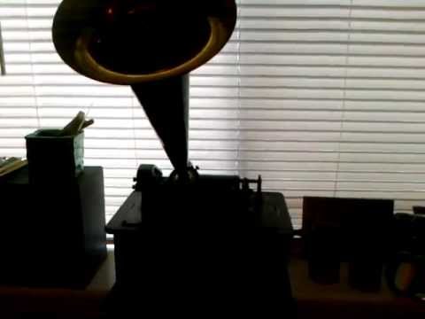 Edison Standard D Cylinder Phonograph plays Kakuda - Van Eps Banjo Orchestra