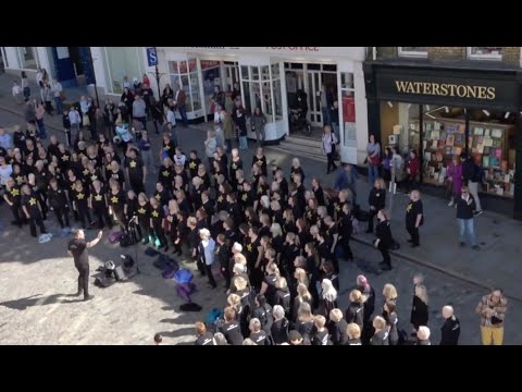 Rock Choir Flashmob in Guildford 2022 - Lady Gaga, Bradley Cooper - Shallow (A Star Is Born)