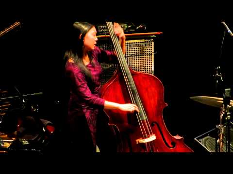 Linda Oh's gigantic double bass solo in Budapest - 27.10.2012