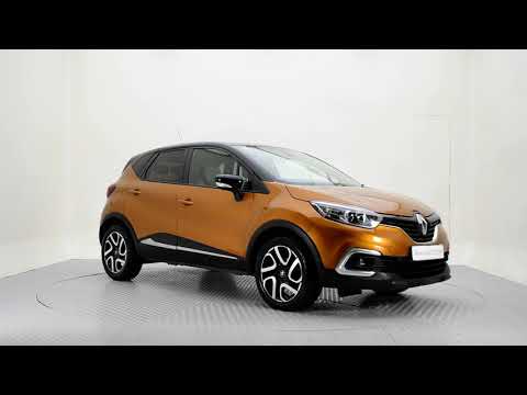 Renault Captur Iconic Desert Orange with Pearl Black Roof