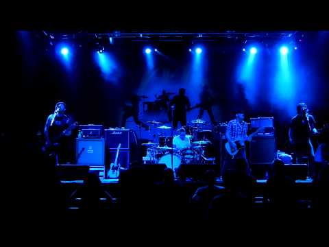 Twopointeight - Your guns (live in Bilbao, 2011)