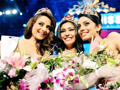 Femina Miss India 2013 -  Crowning Moment