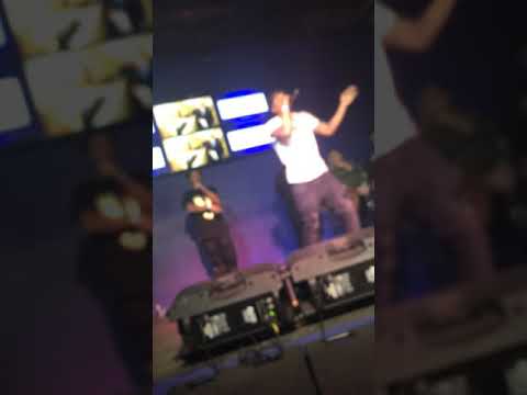 Oosie & Moneyroutefamous perform song "Run For It"