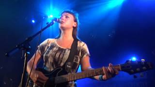 Angel Olsen - Sweet Dreams (HD) Live In Paris 2014