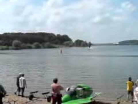 Lampedziu karjeras. Latvio skrydis virs vandens 2011-05-22