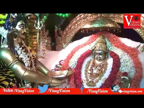 2000 Meters National Flag Shouting Rally 