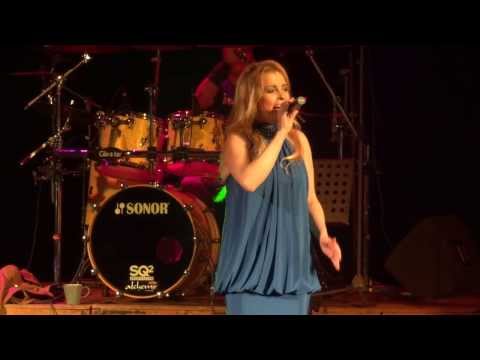 Iveta Bartošová ♥ Dva roky prázdnin ~ Svitavy 25.11. 2013 ~ Živě ~ HD